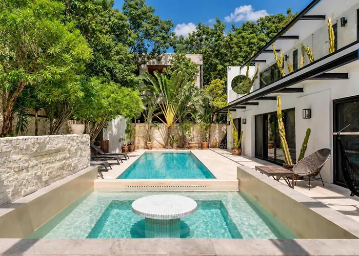 Elegant Gated Place Full Concierge Villa *